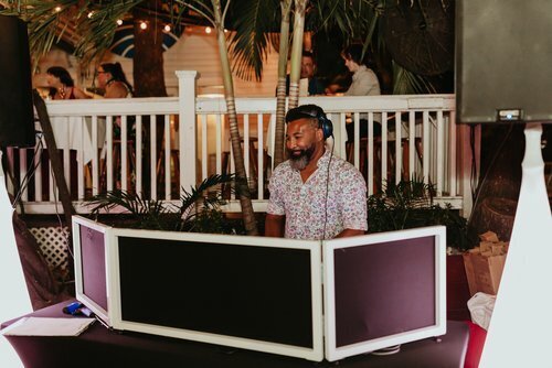 Sam+and+Eric+-+Key+West+Wedding+-+first+Flight+Key+West+-+Florida+Keys+Wedding+-+Sunset+-+Duval+Street+-+Fort+Zachary+-+Destination+Wededing+-+Florida+Keys+Wedding+Planner+-+wedding+Planning+-+Bride+and+Groom+13