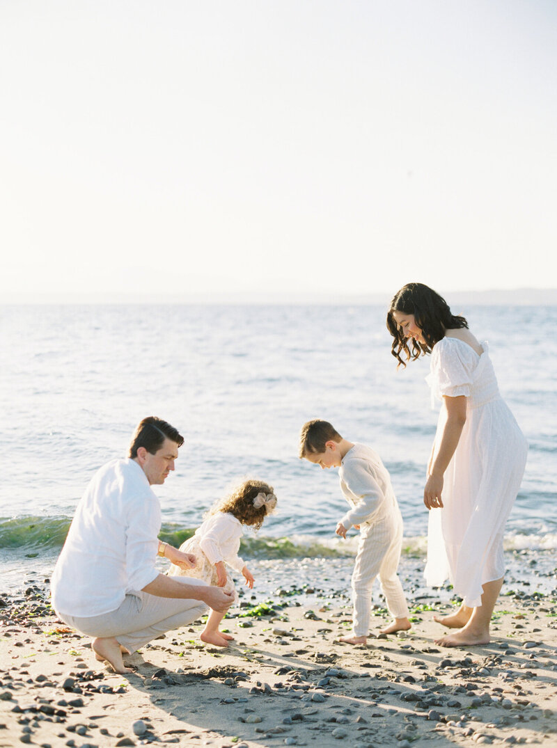 Family photos at Golden Gardens in Seattle, WA