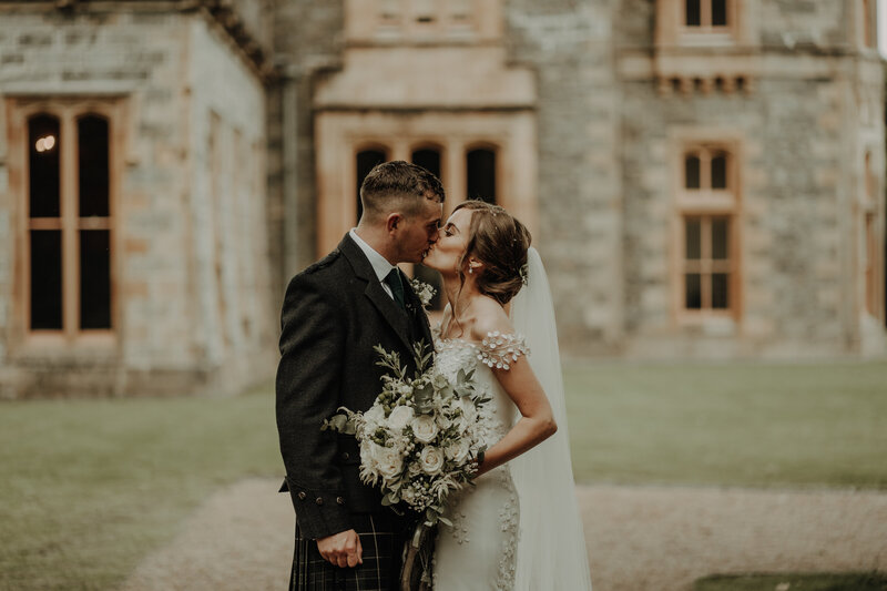 Alternative_Scotland_Wedding_Photographer_Danielle_Leslie_Photography_Lews_Castle_Isle_Of_Lewis-45