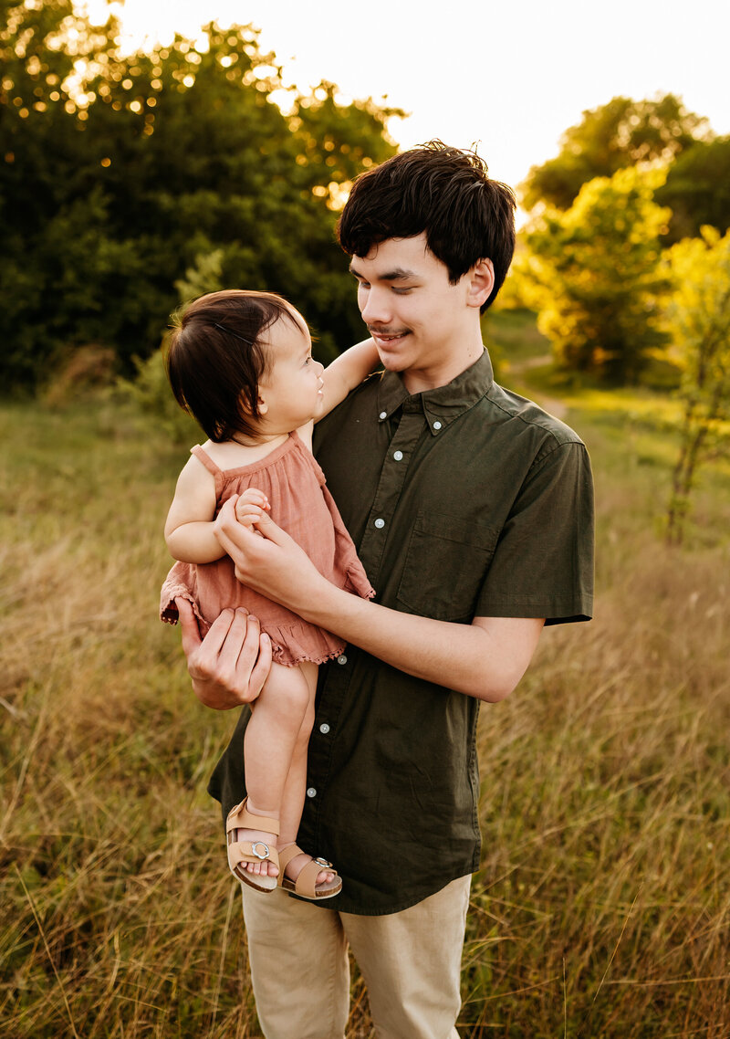 fort-worth-family-outdoor-session-paula-goforth-photography (5)