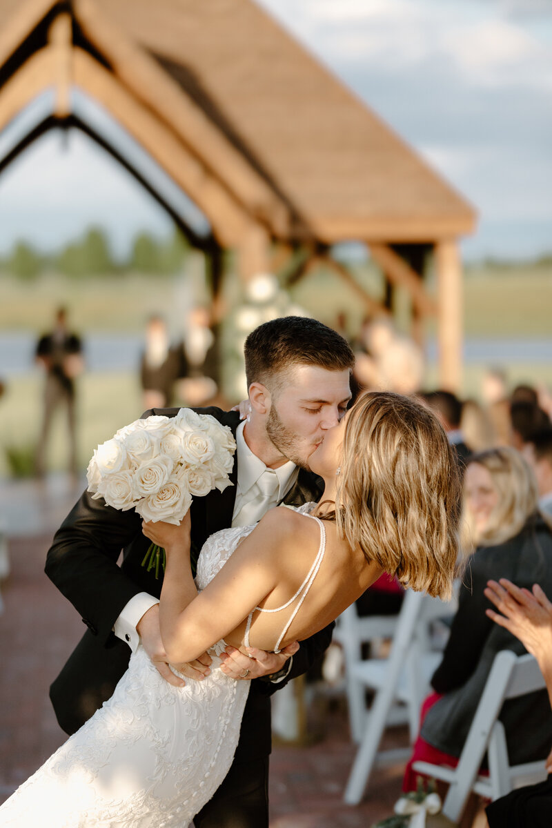 The English Barn | Kansas City Wedding & Event Venue