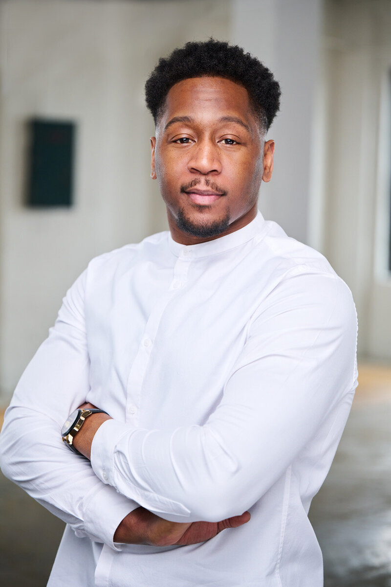 Professional Headshot by Photographer in St. Paul Studio Environment-32