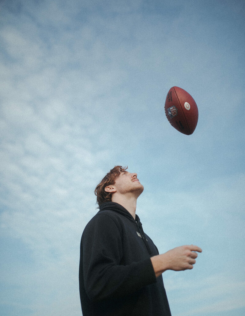 CA - Joggy - with football-4