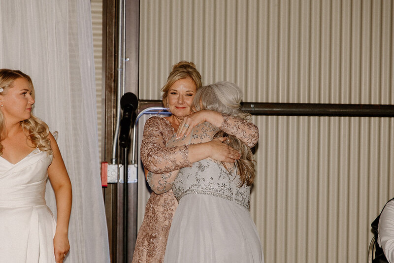kelsey-kohl-wedding-preview-taylorraephotofilm-189