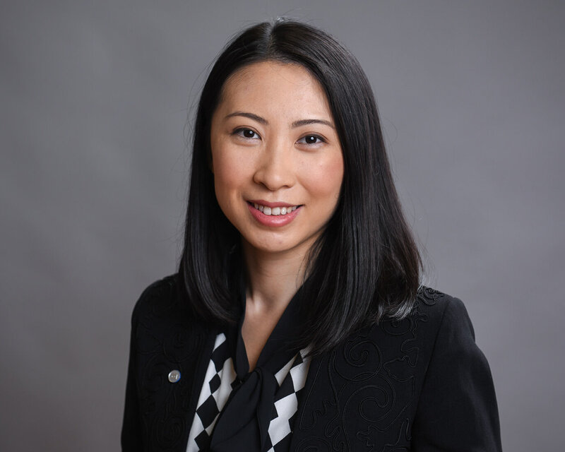 Executive headshot for women – Ellahrika Photography
