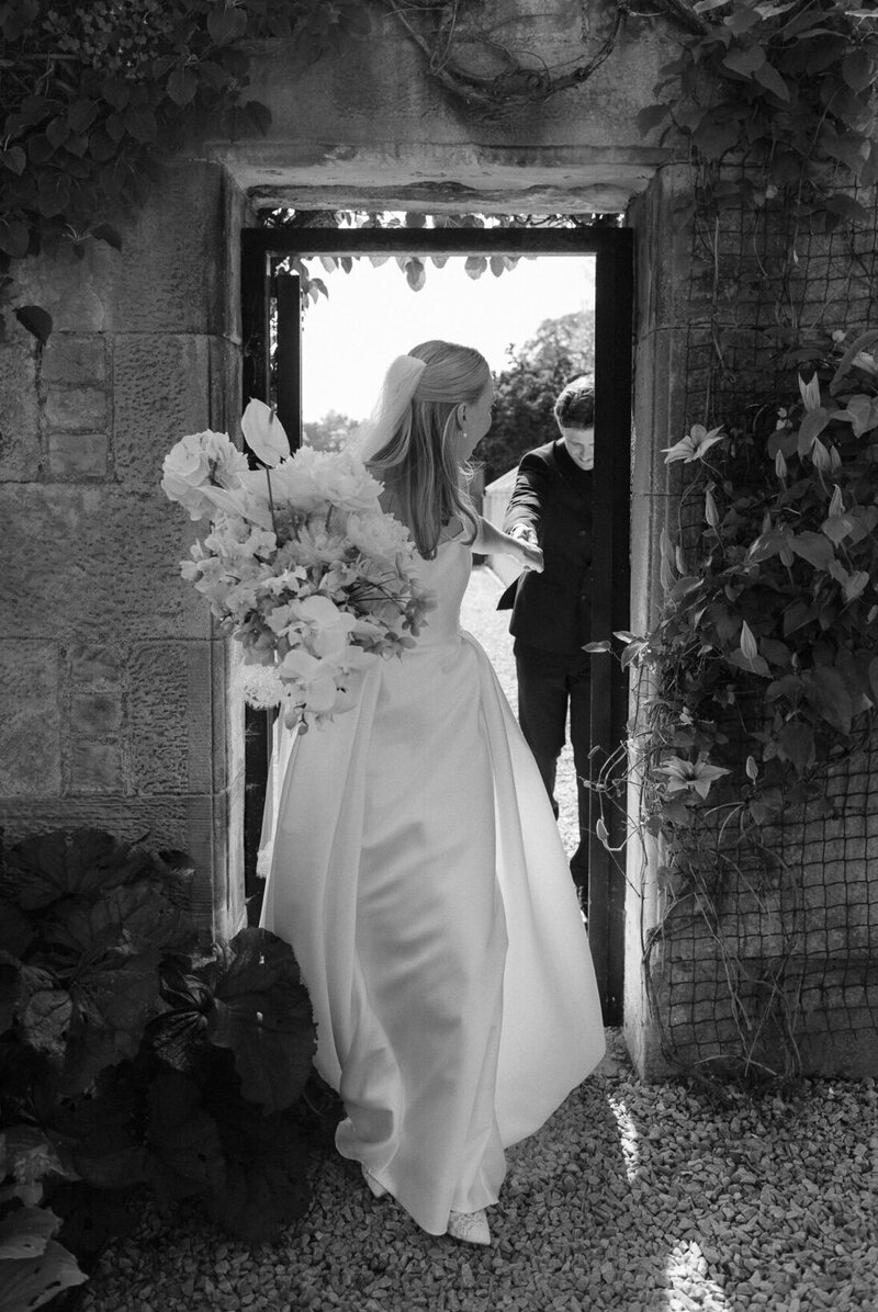 bride-and-groom-in-healdsburg-vineyard