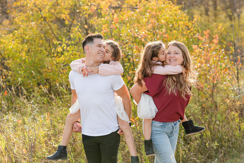 2024 krystal-moore-photography-buffalo-pound-family-session-with-rolling-hills-20