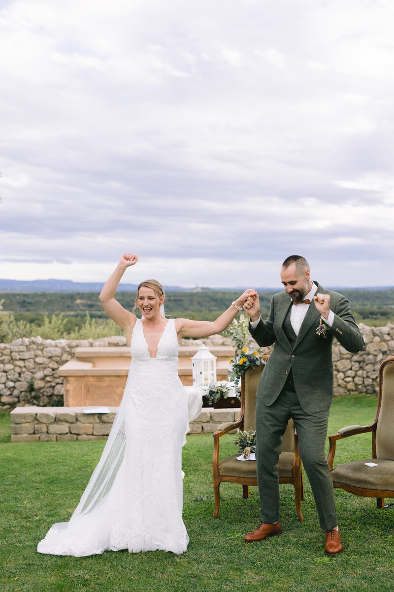 wedding photographer grignan victoria le petit-51