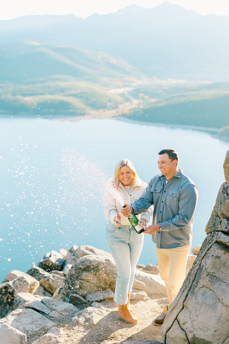 Breckenridge-Fall-Engagement-Photos-17