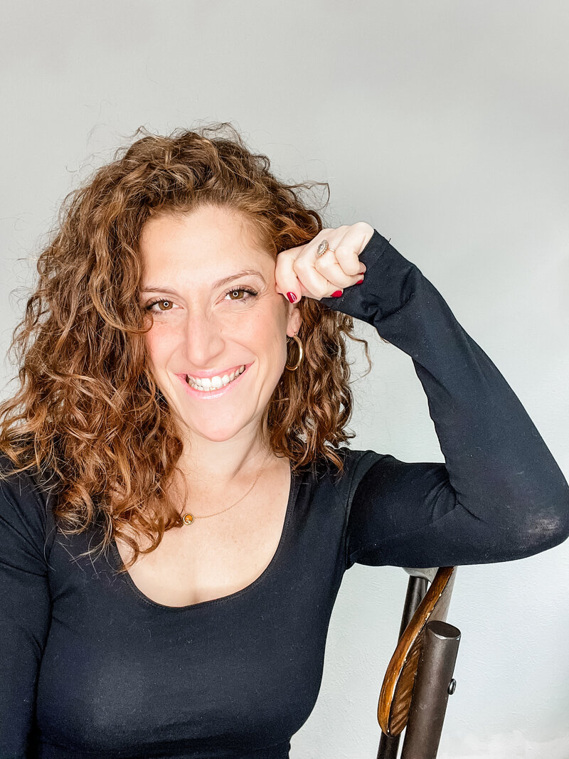 Headshot of Jackie Schon Pierce, photographer from LightPop Studio.