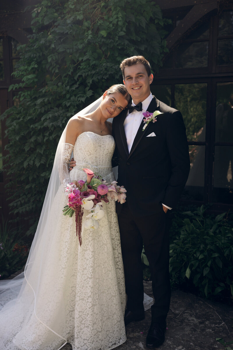 EmilySnyderPhotographyTheRivieraLakeGenevaWedding-117