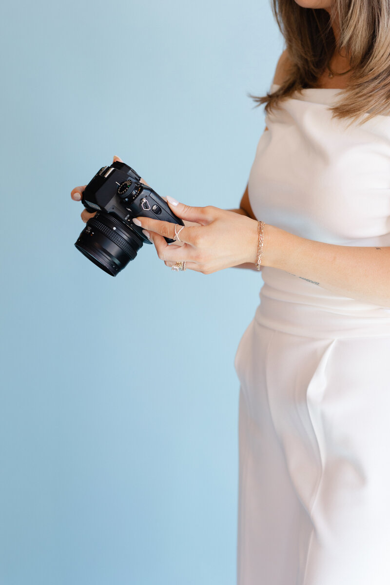 Searching for wedding photographers near you? Look no further! Morgan Long offers premium wedding photography services in Charlotte, NC, ensuring that your memories are beautifully preserved for generations to come.