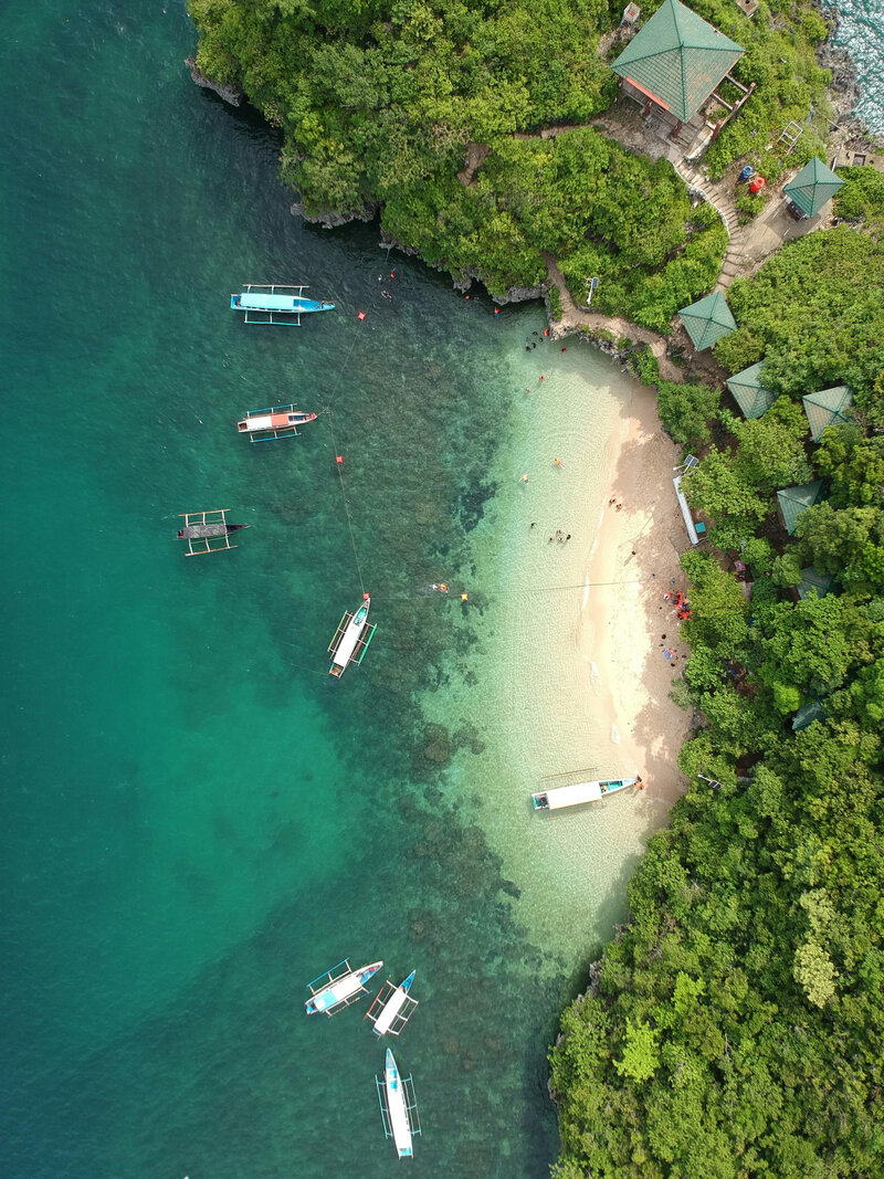 pexels-ferdie-cayanga-297619-12252895