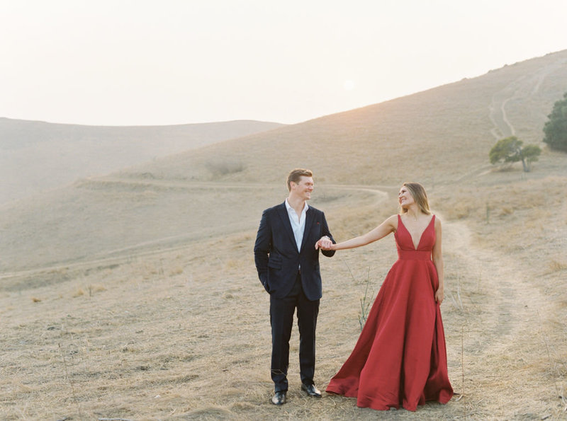 Kirsten+PeterCoyoteHillsRegionalParkEngagementSessionSneakPeeks-CassieValentePhotography0073