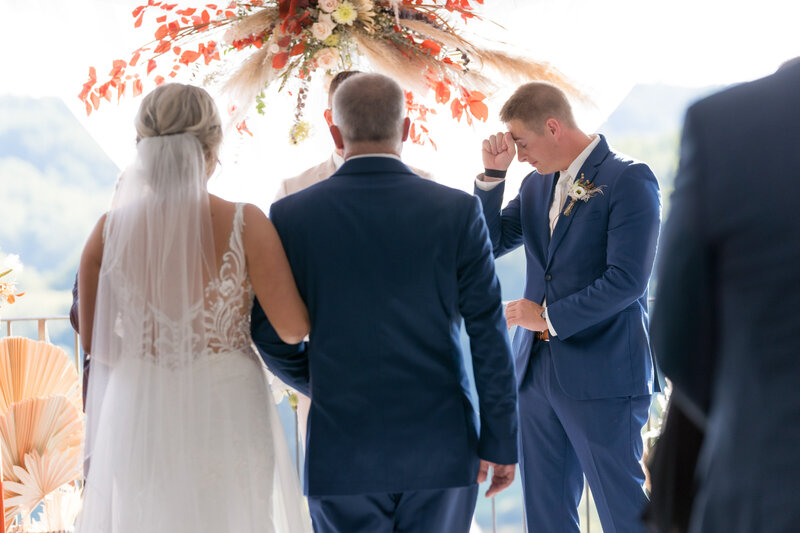 Wedding-Ceremony_Harrisburg-Hershey-Lancaster-Wedding-Photographer_Photography-by-Erin-Leigh_0032