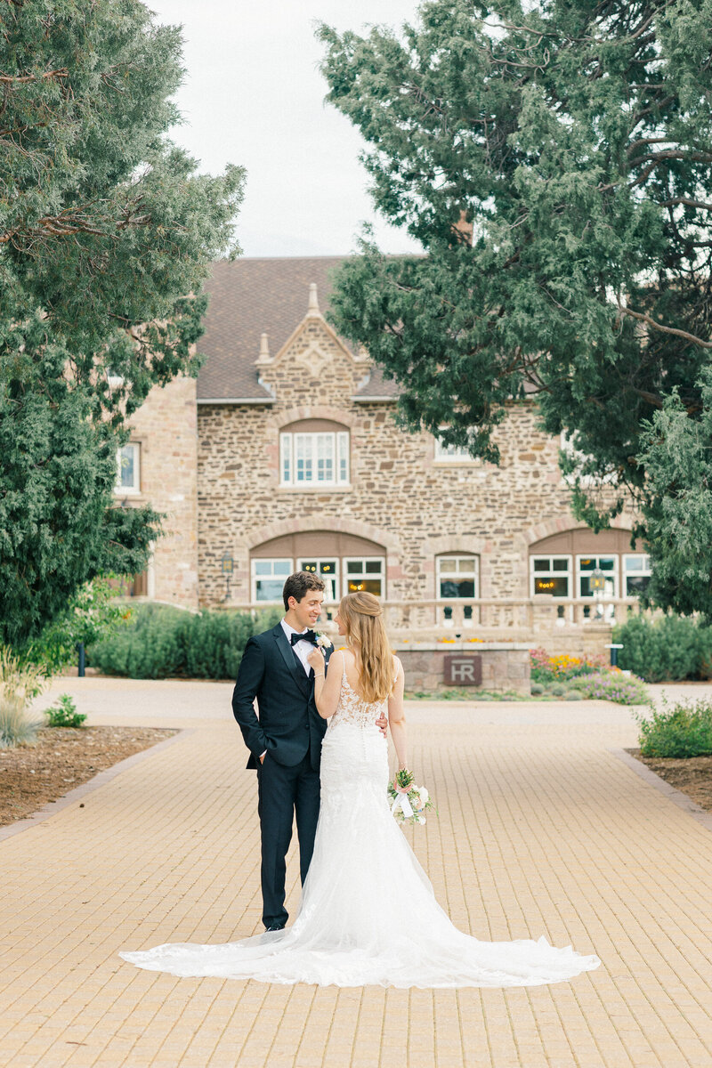 Highlands-Ranch-Mansion-Wedding-Photographer-16