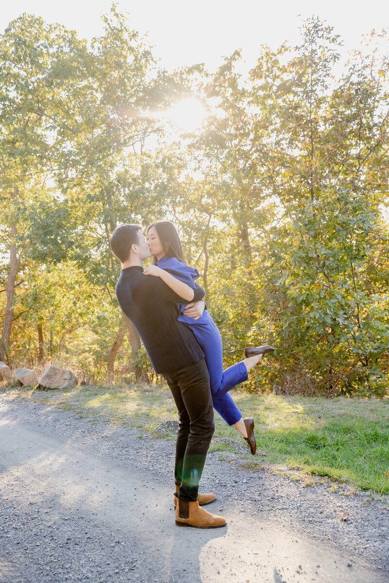 Man proposes to girlfriend in Westchester NY