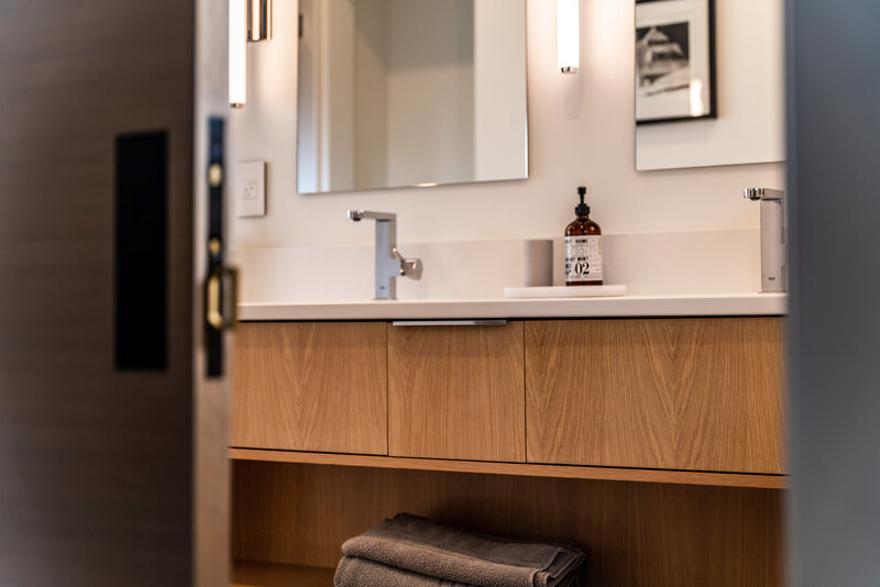 modern-mountain-home-bathroom-floating-oak-vanity