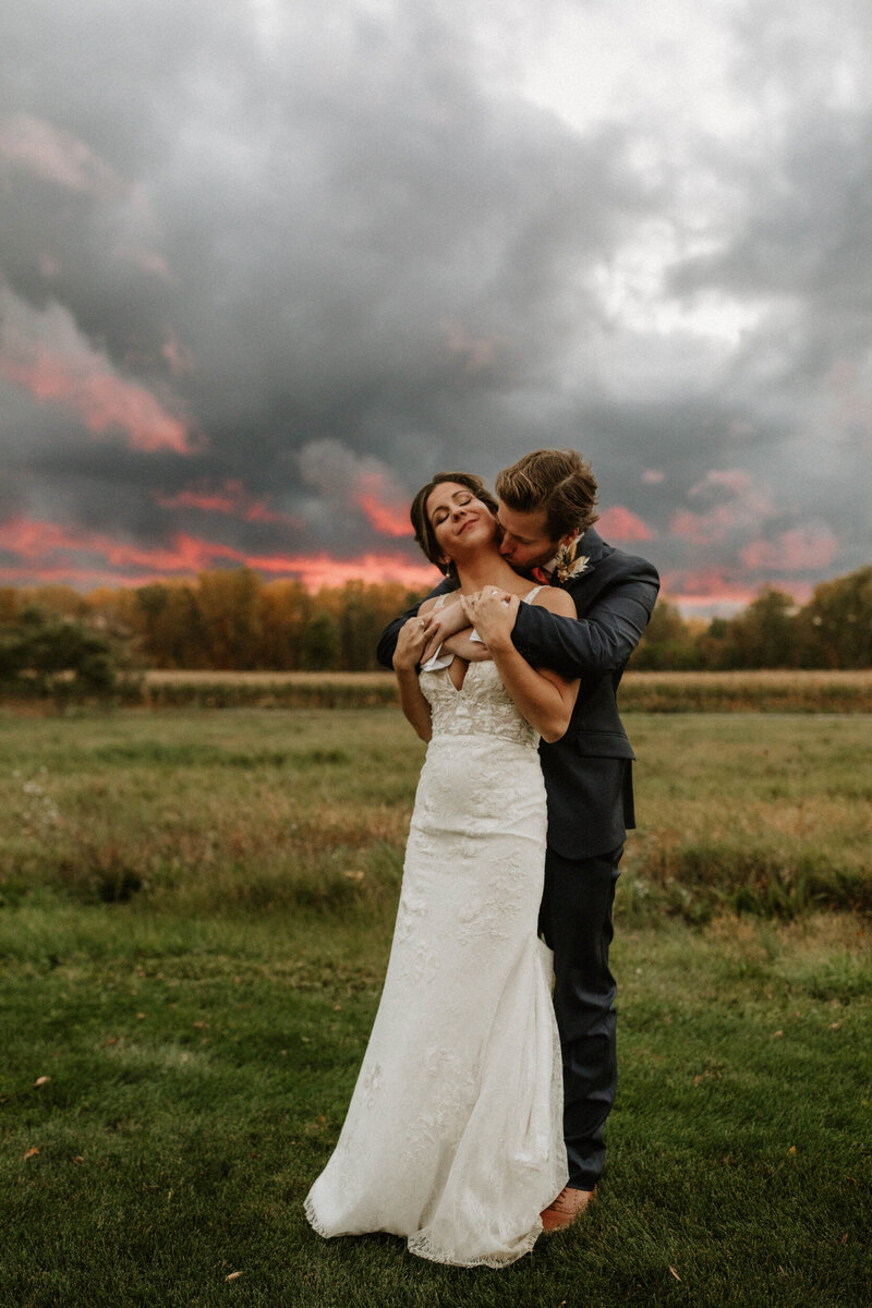Etre farms Michigan wedding venue saint joseph st luxury barn all inclusive photography photographer -84