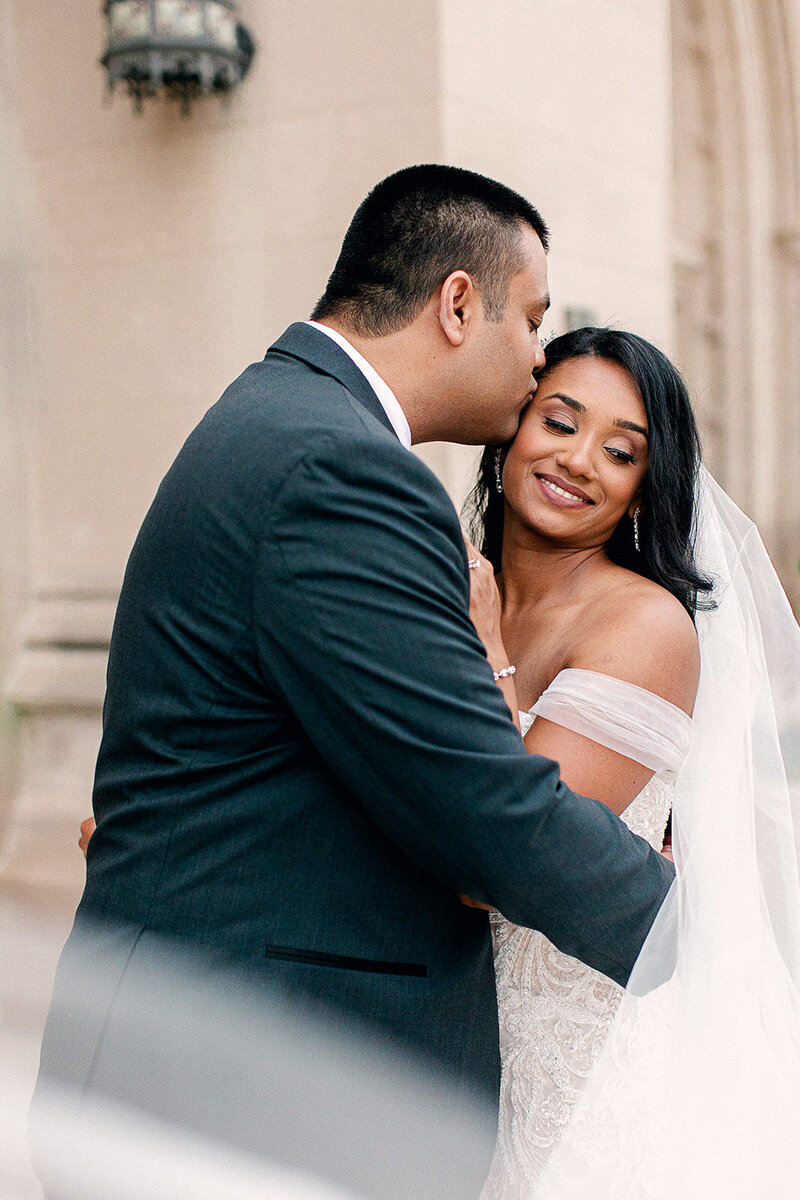 Rochester-Wedding-Royal-Park-Hotel-Cathedral-of-the-Most-Blessed-Sacrament-Detroit-20639