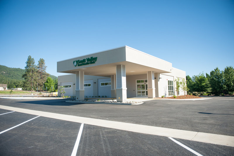 Image of the front of Scott Valley Rural Health Clinic in Etna