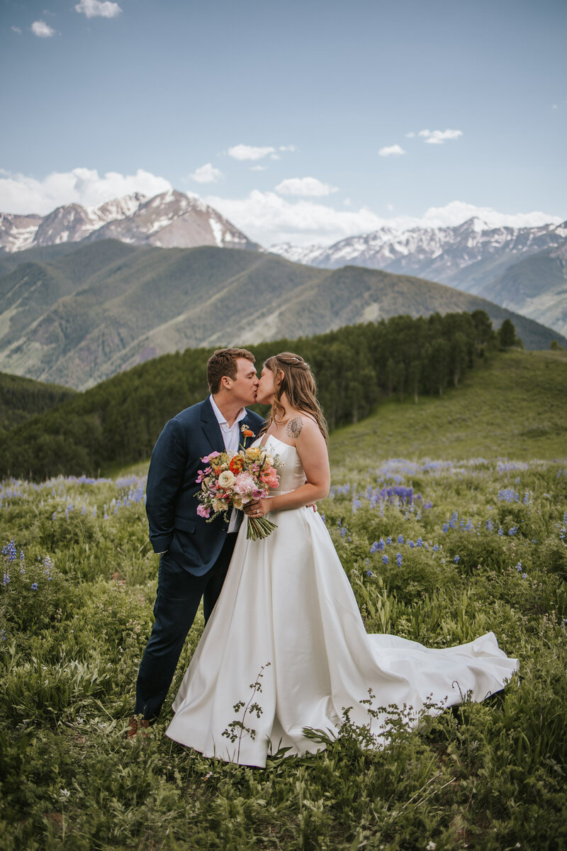 Colorado Elopement Photographer