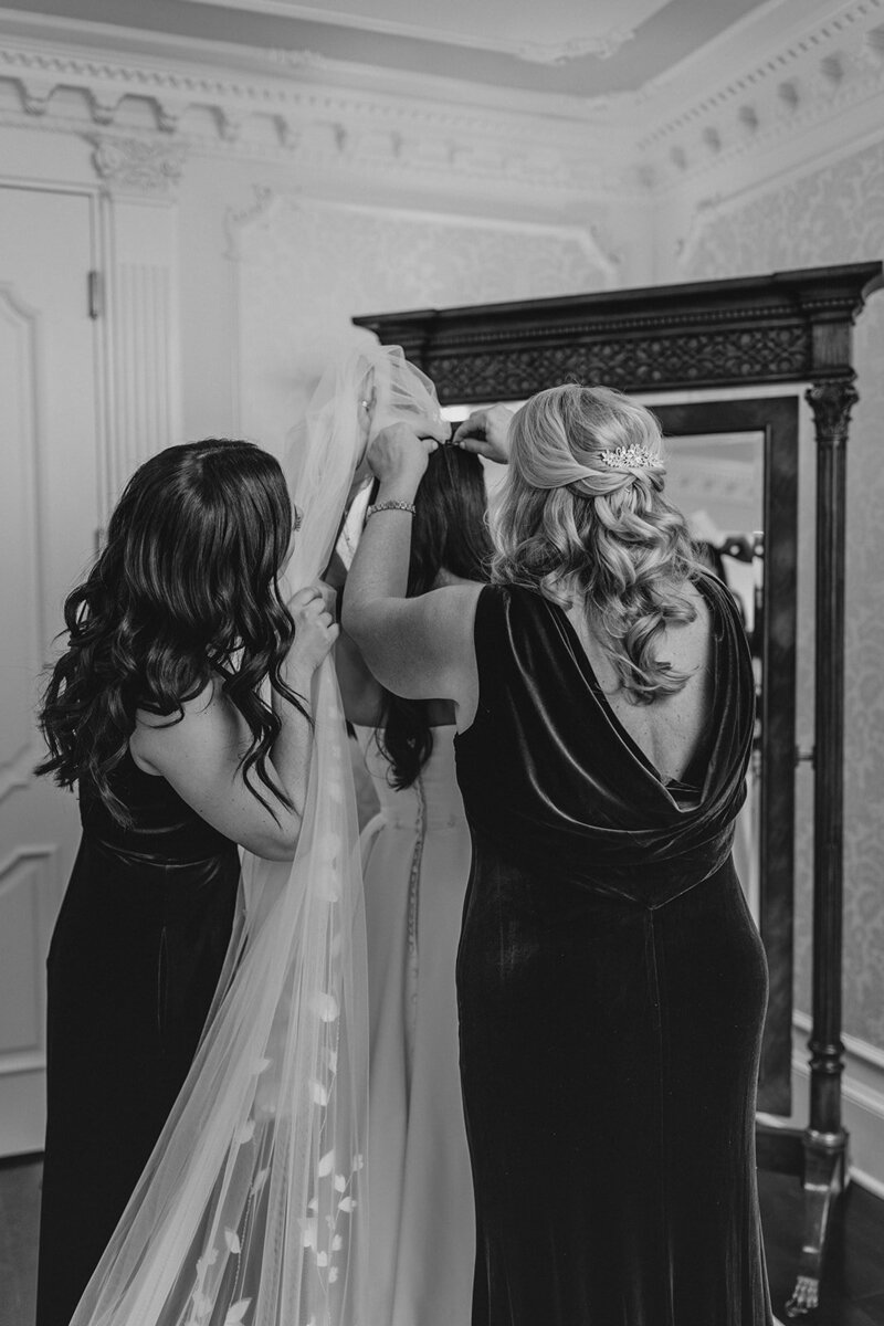 Caitlin_Sean_Wedding_Sneak_Peek_12.1.23-57