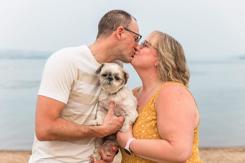 2024-krystal-moore-photography-buffalo-pound-beach-mini-with-parent-3