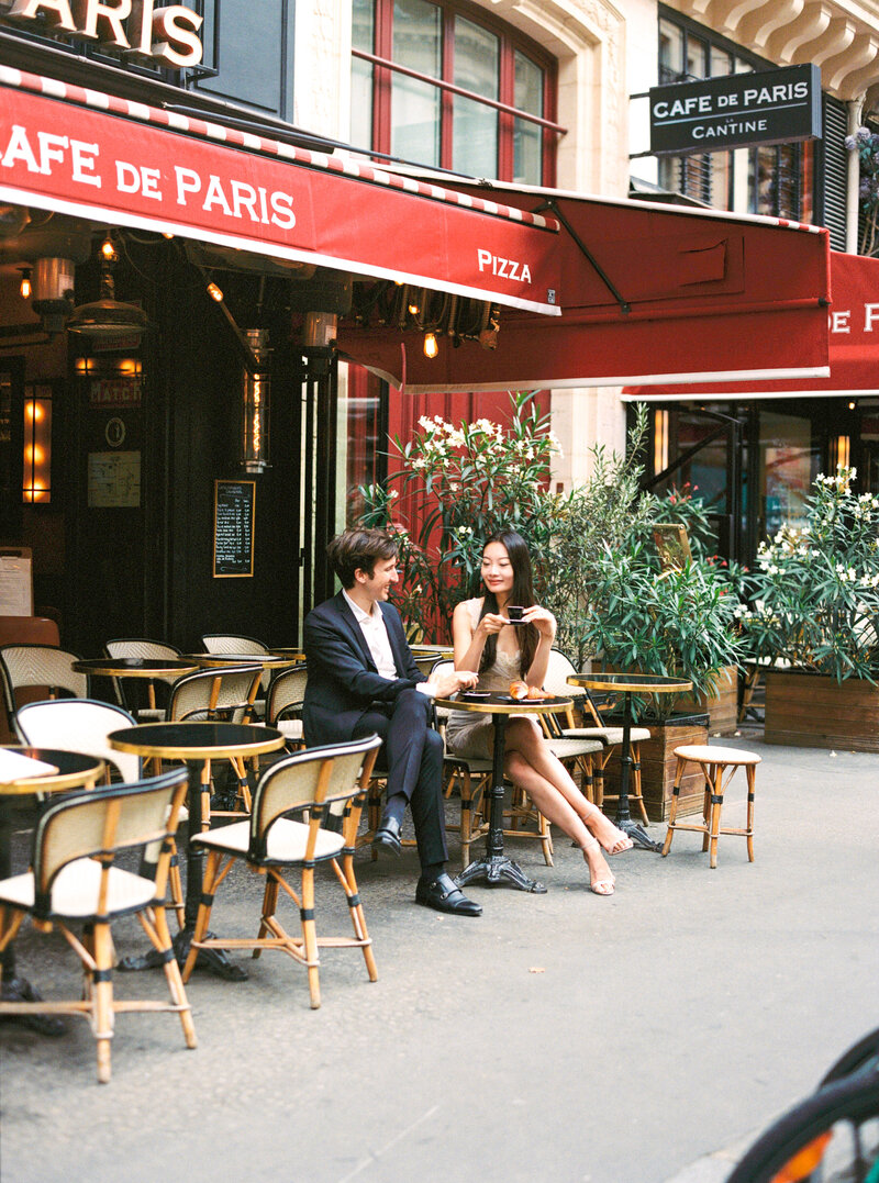 Chihiro and Giulio drinking Coffee in Cafe de Paris, near Palais Royal