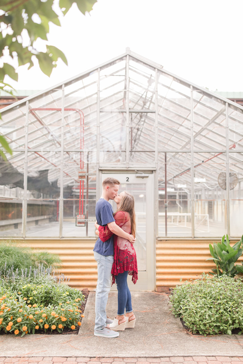 Jennifer B Photography-Sandhills Gardens-Caleb & Laura-Engagement Session-2019-0204