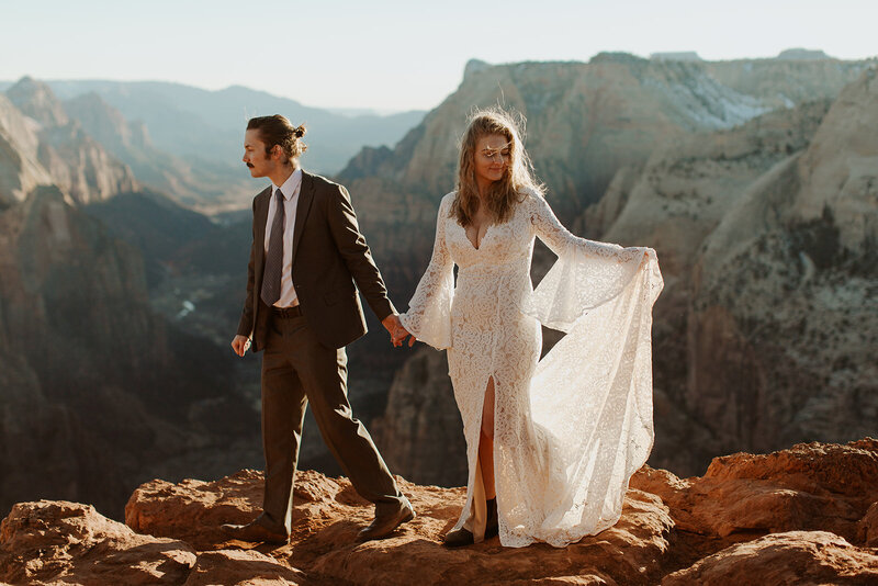 bride and groom eloping in zion national park