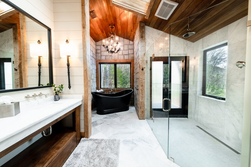 SHEEPCLIFF KING SUITE BATHROOM 1