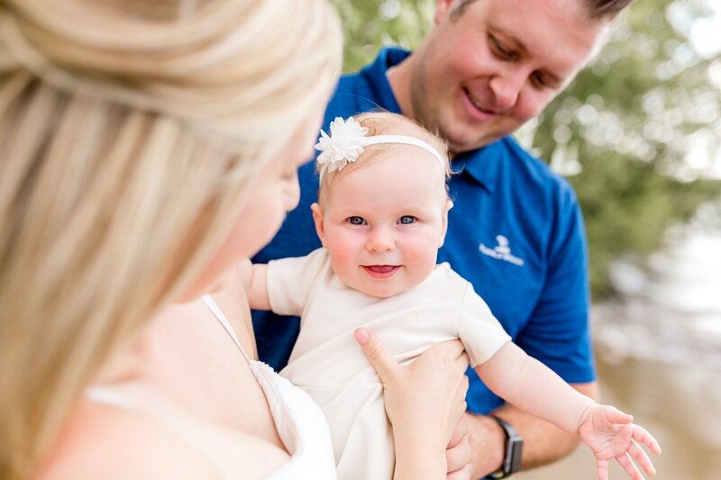 lake-minnetonka-baby-sand-family-pictures-excelsior-beach-Minnesota_0007