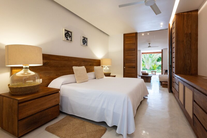 04-1-Careyes-Mexico-Properties-El-Careyes-Club-and-Residences-6C-Suites-Bedroom-7635