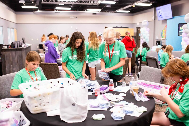 church group serving jesus nonprofit wichita service project volunteer (9)