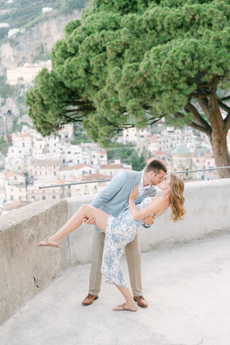 amalficoast_refined_luxury_photographer_couple_engagement_vacation_honeymoon_family_photoshooting_atrani_amalfi-photographer2