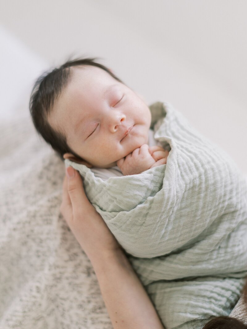 seattle-studio-newborn-photo-session-shaunae-teske-photography-79