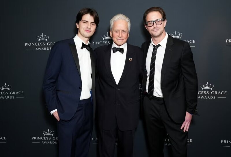 2-dylan-michael-cameron-douglas-pmc-67227d0b9e6b7
