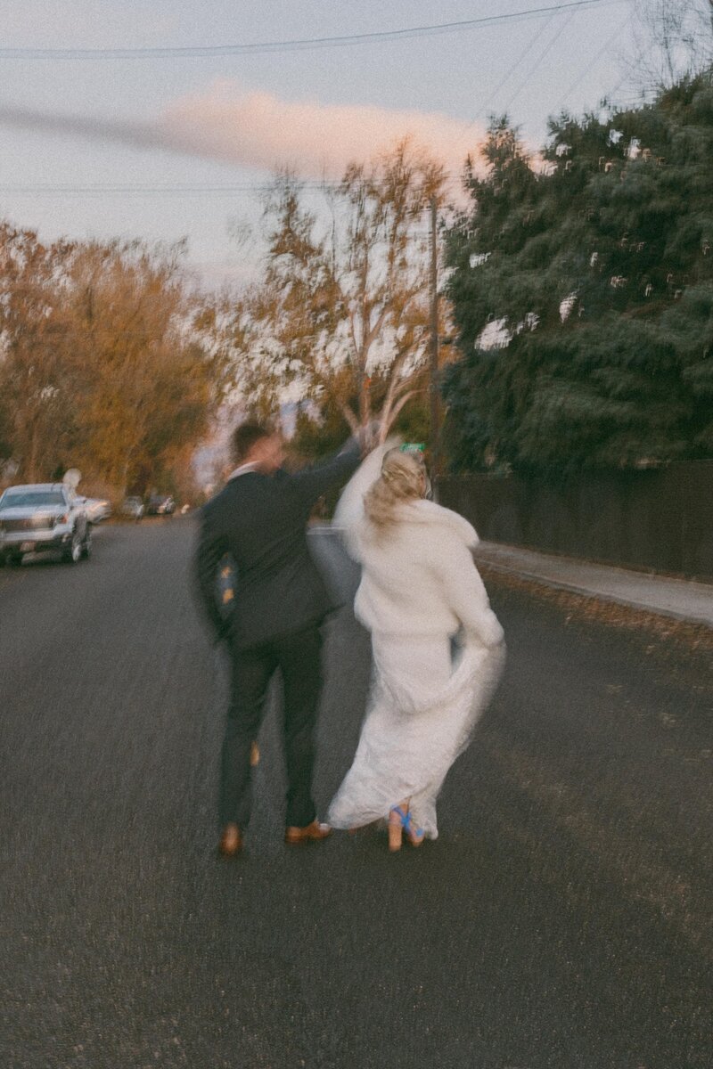 Boise backyard micro wedding photographer intimate-2