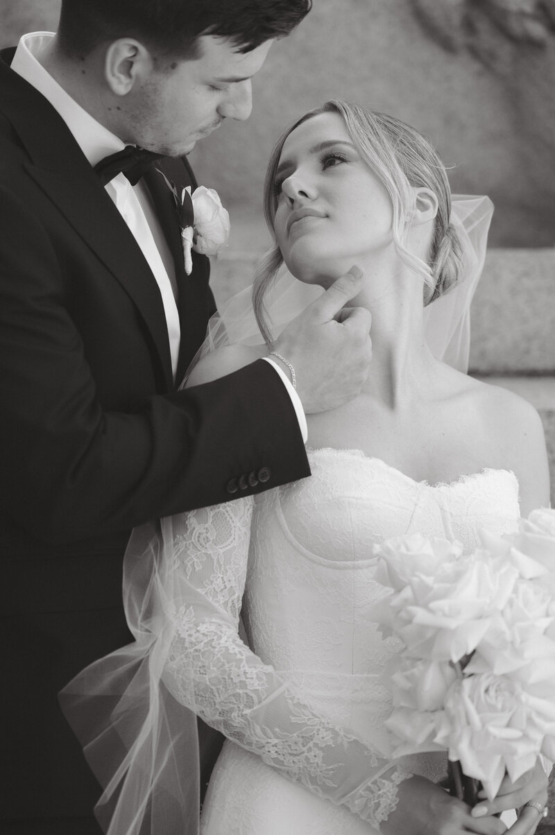 editorial-seaside-wedding-the-polygon-vancouver-vancouver-art-gallery-7