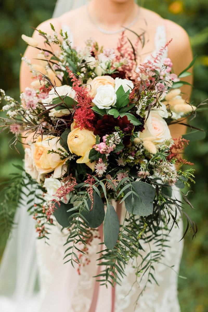 47-Wisconsin-Classic-Country-Club-Catholic-Wedding-James-Stokes-Photography