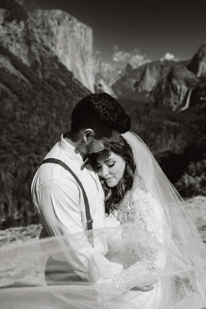 Yosemite Elopement Photographer | Alyssa Michele Photo-9