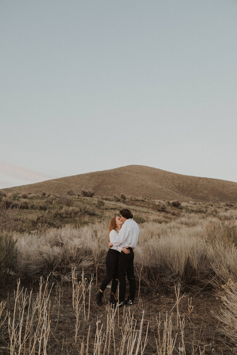 Provo-Canyon-Utah-Engagement-16-1