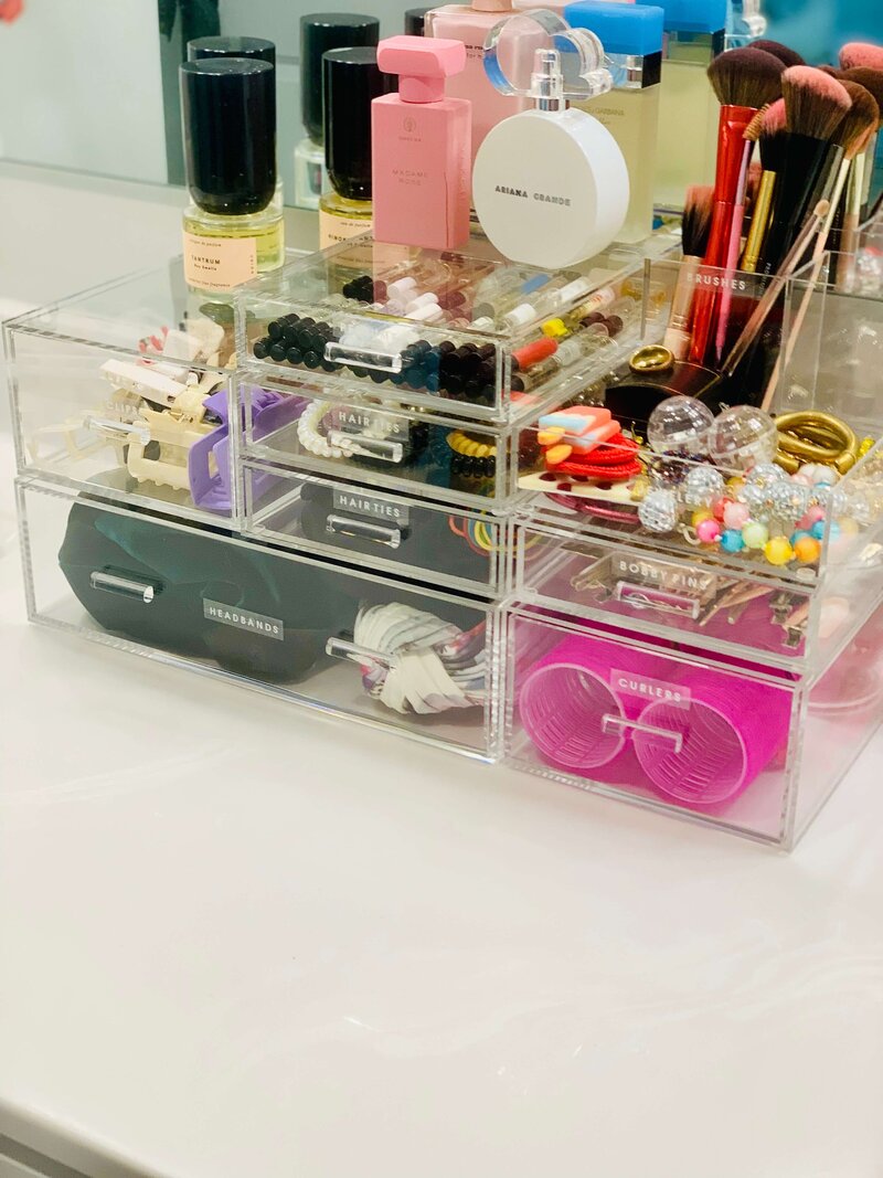 bathroom-vanity-organization
