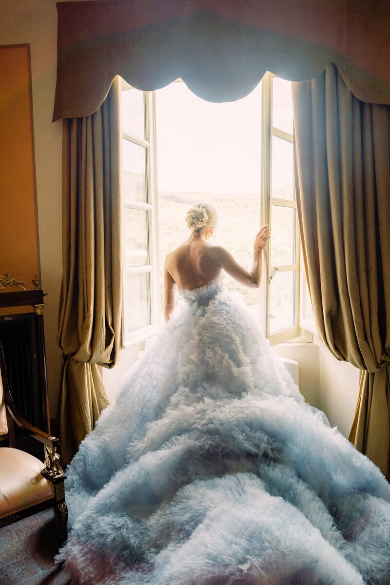 villa-controni-lucca-tuscany-luxury-destination-wedding-film-analog-stefano-degirmenci_0041