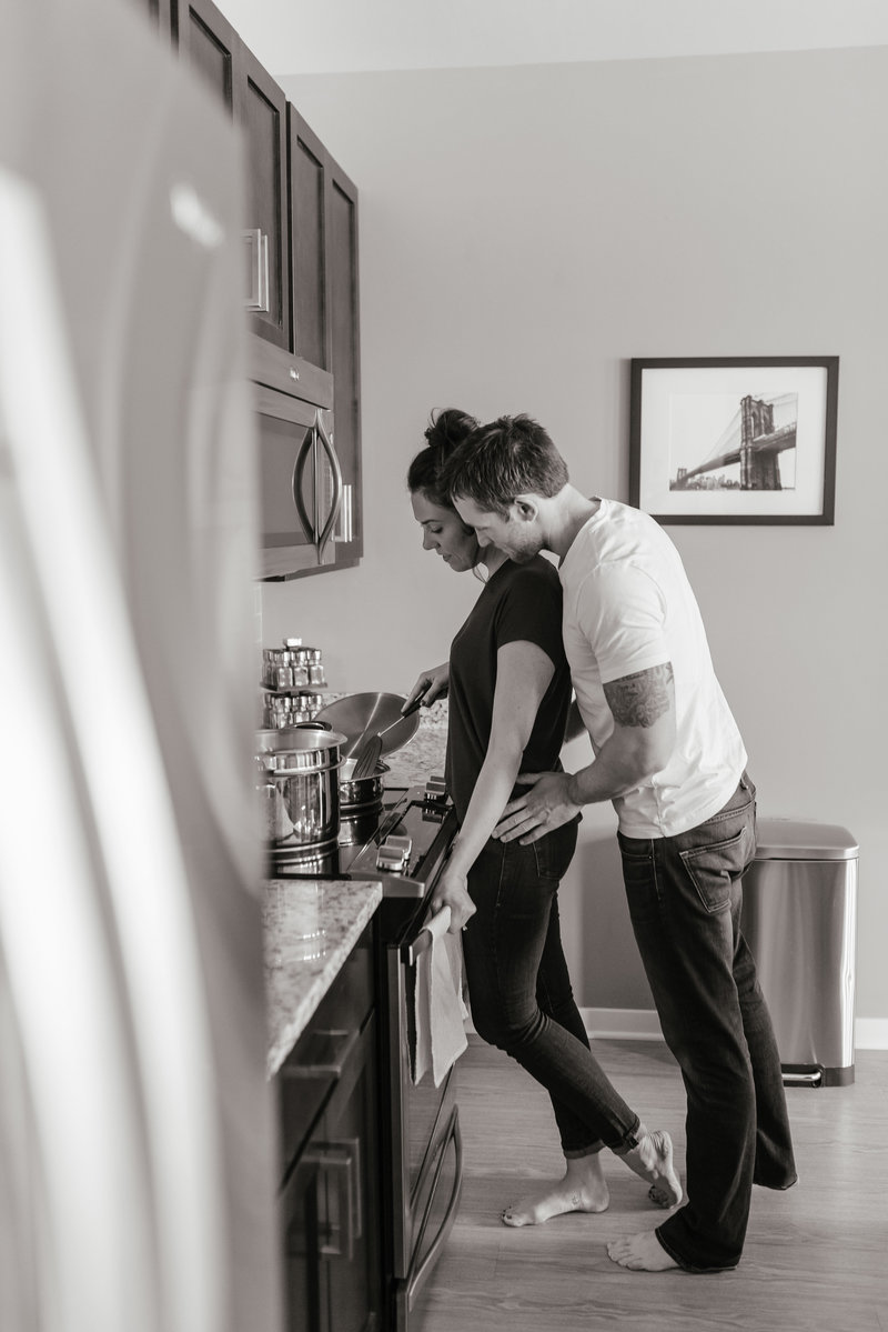 milwaukee-home-engagement-the-paper-elephant-041