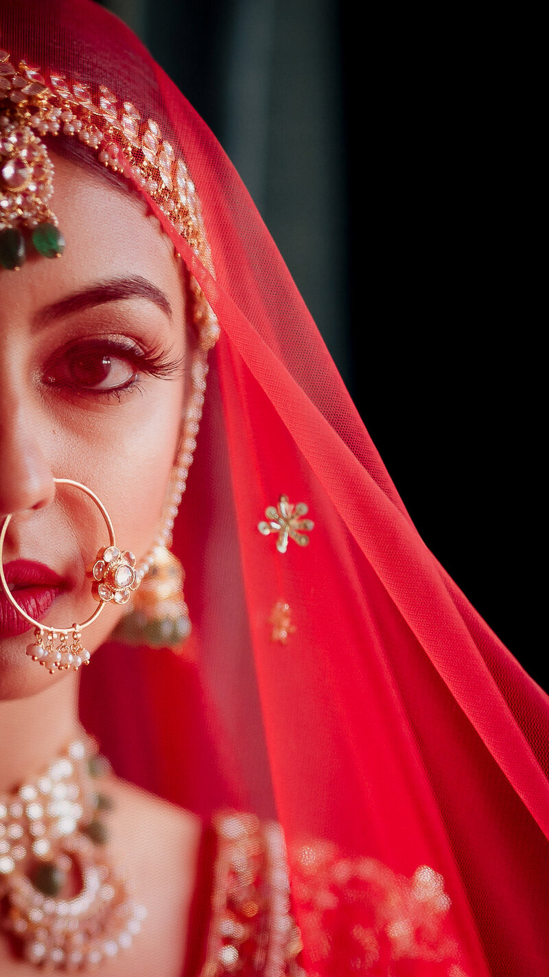 Expert NJ Indian wedding photographers with an eye for colorful details and cherished rituals.