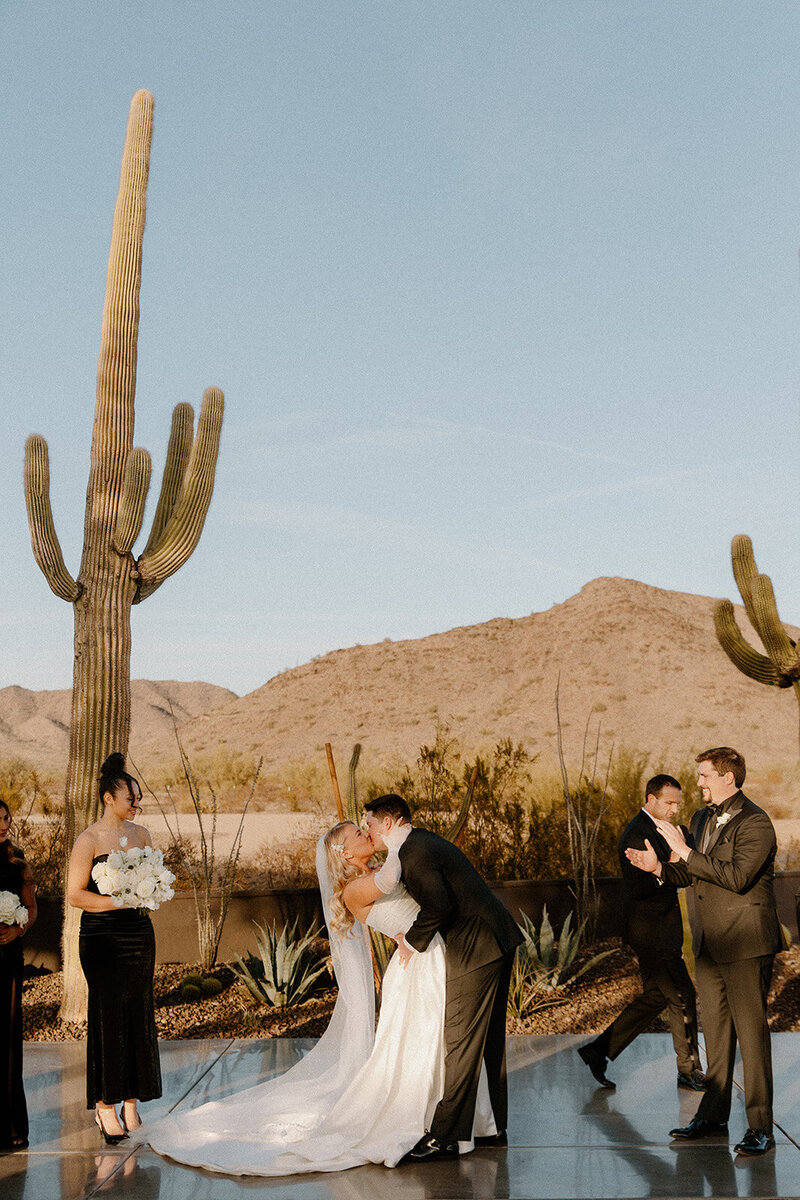 kelsey-kohl-wedding-preview-taylorraephotofilm-116