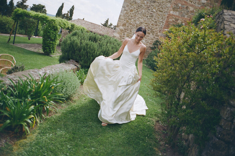 43-Monteverdi-Tuscany-Italy-Wedding
