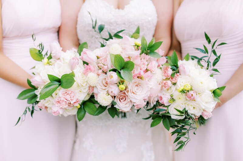 pink and white floral bouquets for a sunny southern pines nc wedding day